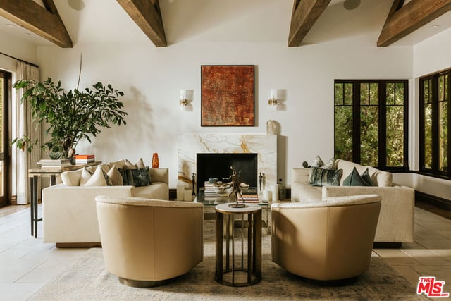 1900 Mandeville Canyon Road, Los Angeles, CA 90049 — photo 3 of 27