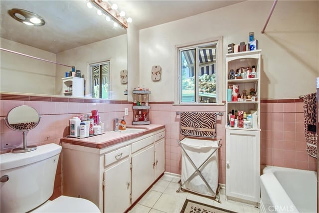 14351 Martha, Van Nuys, CA 91401 — photo 5 of 24
