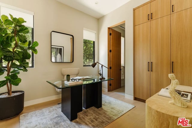 4554 Wortser Avenue, Studio City, CA 91604 — photo 17 of 44