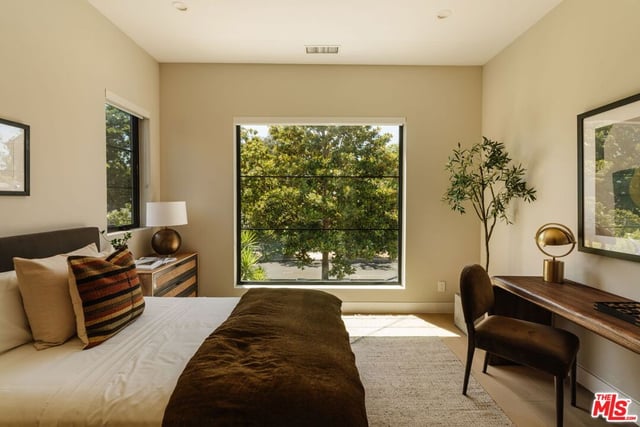 4554 Wortser Avenue, Studio City, CA 91604 — photo 32 of 44