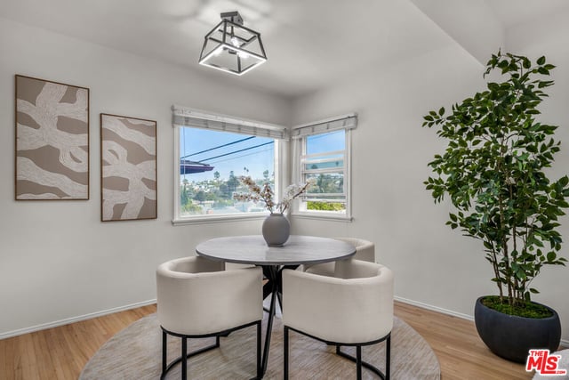 7203 Earldom Avenue, Los Angeles, CA 90293 — photo 12 of 38