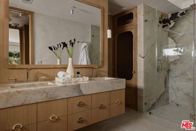 867 Berkeley Street, Santa Monica, CA 90403 — photo 14 of 38