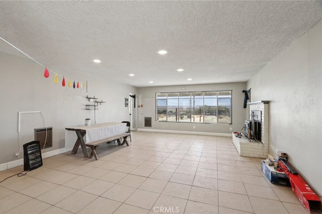 20741 E Avenue J12, Lancaster, CA 93535 — photo 5 of 31