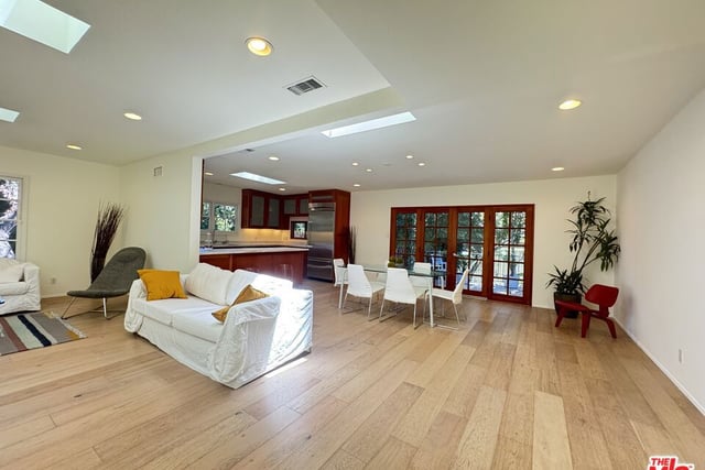 7586 Woodrow Wilson Drive, Los Angeles, CA 90046 — photo 8 of 30