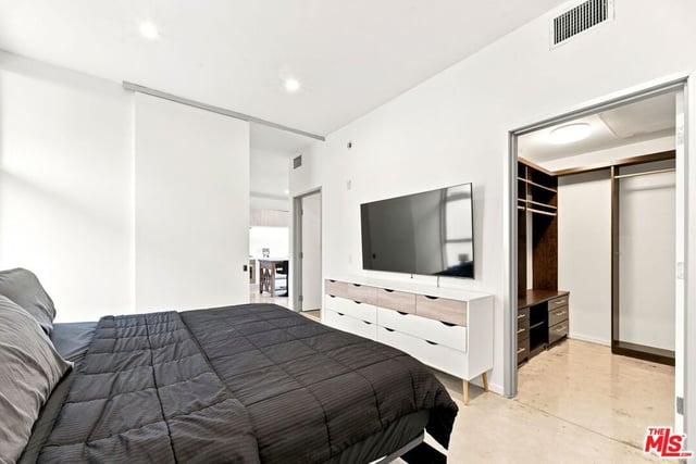 901 Hancock Avenue 201, West Hollywood, CA 90069 — photo 11 of 25