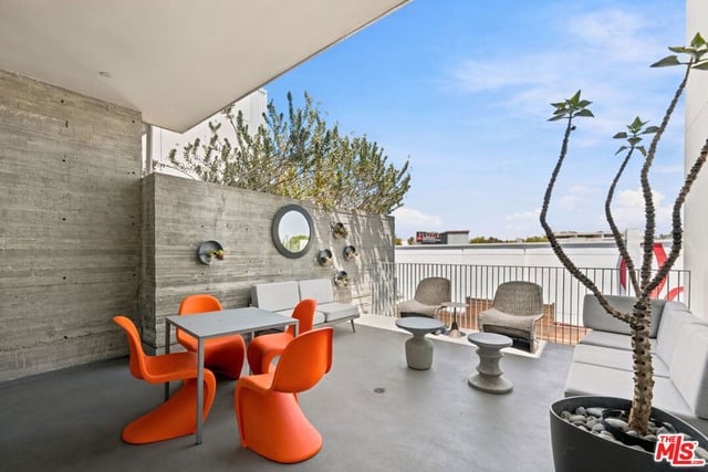 901 Hancock Avenue 201, West Hollywood, CA 90069 — photo 18 of 25