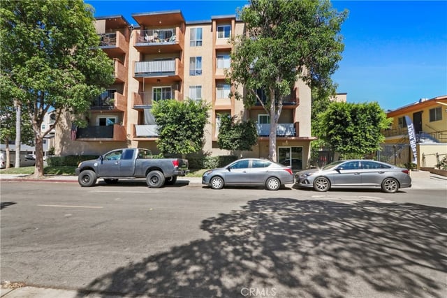 460 Golden 104, Long Beach, CA 90802 — photo 10 of 21