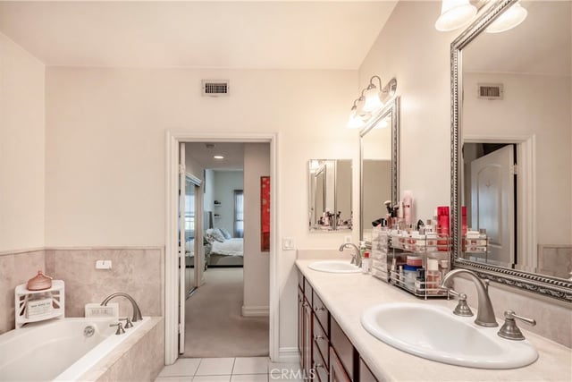 14242 Burbank 307, Sherman Oaks, CA 91401 — photo 20 of 26