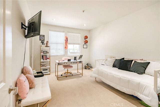 14242 Burbank 307, Sherman Oaks, CA 91401 — photo 22 of 26