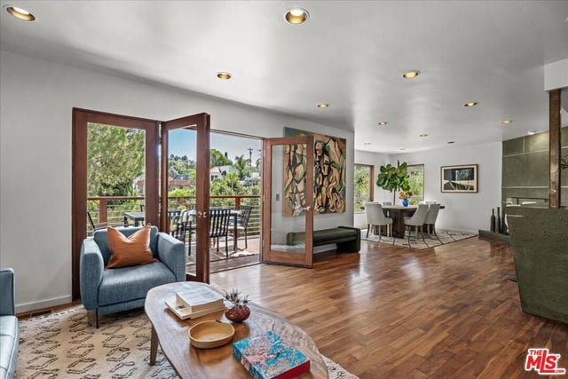 3234 Hillock Drive, Los Angeles, CA 90068 — photo 5 of 48