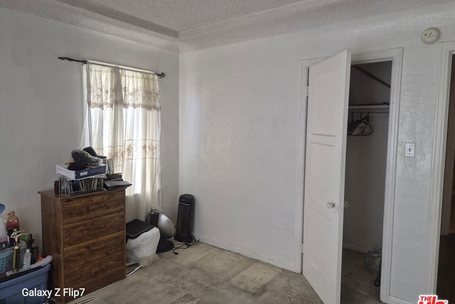 1241 W 43rd Street, Los Angeles, CA 90037 — photo 8 of 9