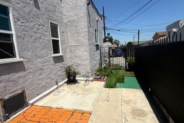 517 W 110th, Los Angeles, CA 90044 — photo 31 of 56