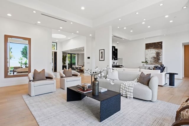16341 Sloan Drive, Los Angeles, CA 90049 — photo 2 of 31
