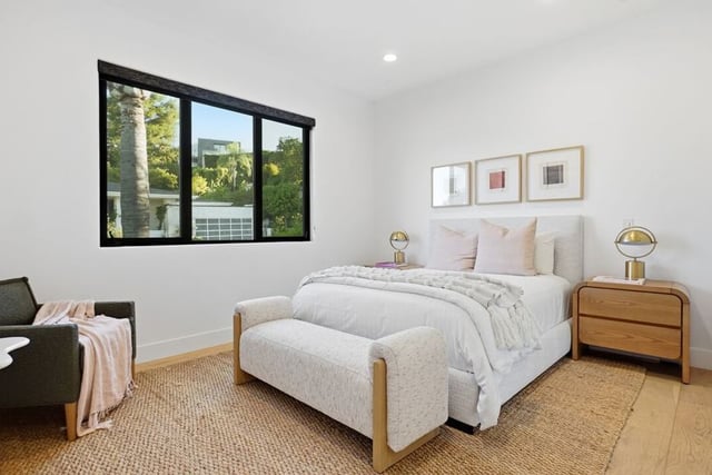 16341 Sloan Drive, Los Angeles, CA 90049 — photo 6 of 31