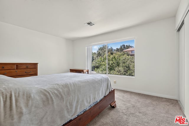 2680 La Paloma Circle, Thousand Oaks, CA 91360 — photo 13 of 43