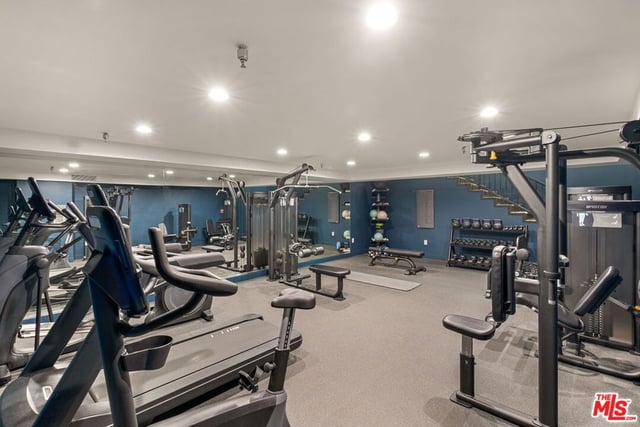 585 N Rossmore Avenue 506, Los Angeles, CA 90004 — photo 12 of 14