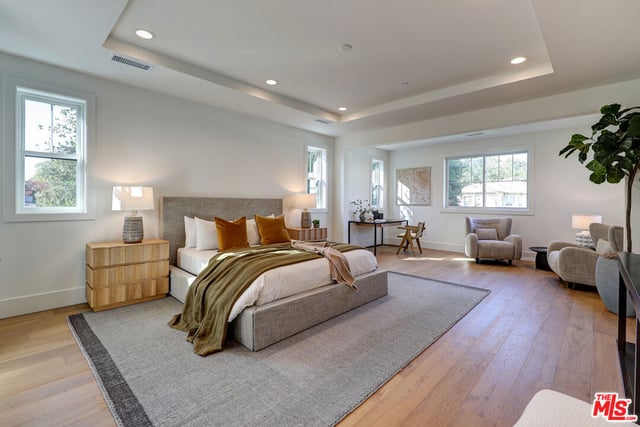 11729 Hartsook Street, Valley Village, CA 91607 — photo 11 of 16