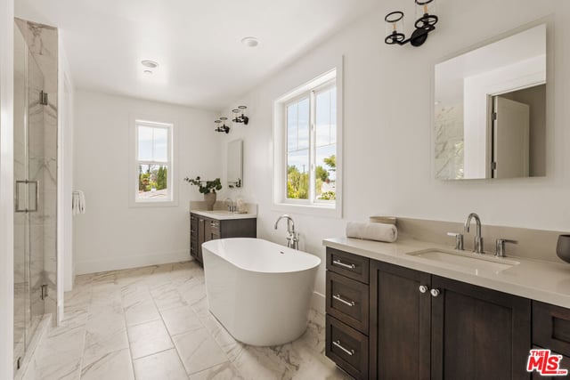 11729 Hartsook Street, Valley Village, CA 91607 — photo 12 of 16
