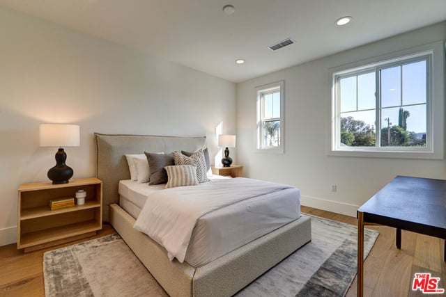 11729 Hartsook Street, Valley Village, CA 91607 — photo 15 of 16