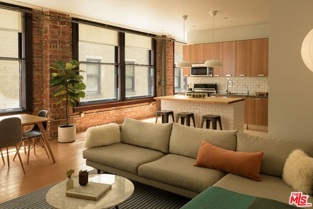 460 S Spring Street 810, Los Angeles, CA 90013 — photo 7 of 50