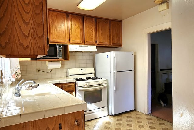 1383 N Oxford, Pasadena, CA 91104 — photo 16 of 34