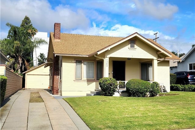 1383 N Oxford, Pasadena, CA 91104 — photo 3 of 34