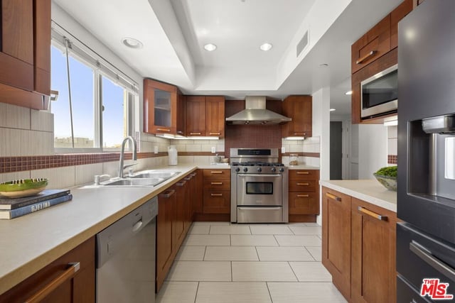 1409 Armacost Avenue PH2, Los Angeles, CA 90025 — photo 11 of 29
