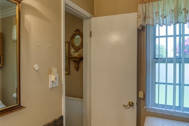 8315 Canterbury Avenue, Sun Valley, CA 91352 — photo 16 of 31