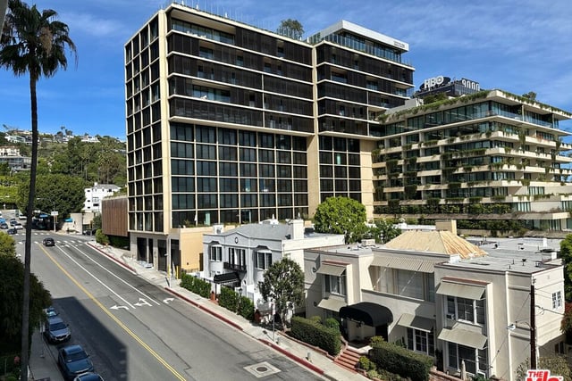 999 N Doheny Drive 408, West Hollywood, CA 90069 — photo 9 of 22