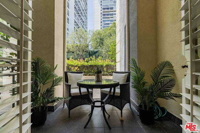 10120 Empyrean Way 102, Los Angeles, CA 90067 — photo 18 of 37