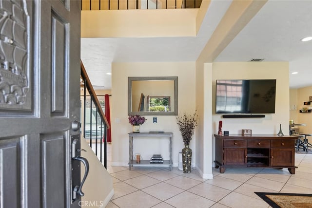 20906 Susan Carole Drive, Saugus, CA 91350 — photo 5 of 34
