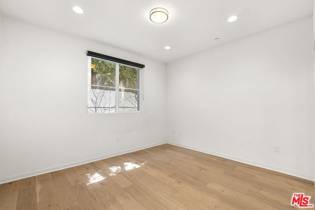 4240 Laurel Canyon Boulevard 105, Studio City, CA 91604 — photo 16 of 21