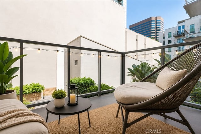 645 W 9th Street 314, Los Angeles, CA 90015 — photo 12 of 20
