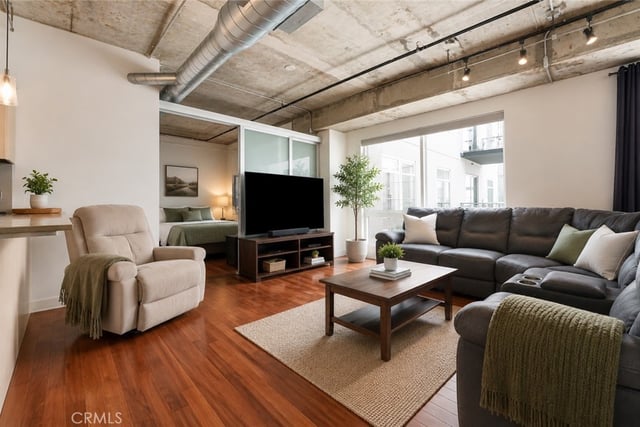 645 W 9th Street 314, Los Angeles, CA 90015 — photo 3 of 20