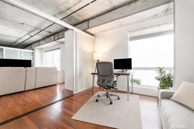 645 W 9th Street 314, Los Angeles, CA 90015 — photo 6 of 20