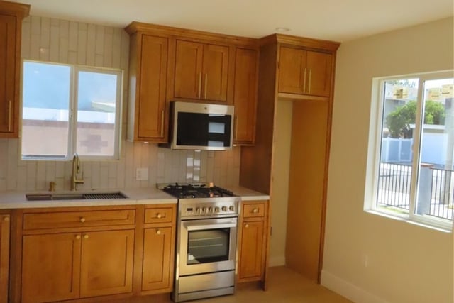6228 Lemon Ave, Long Beach, CA 90805 — photo 16 of 23