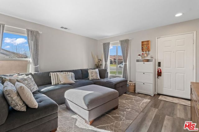45064 E 18th Street, Lancaster, CA 93535 — photo 15 of 30