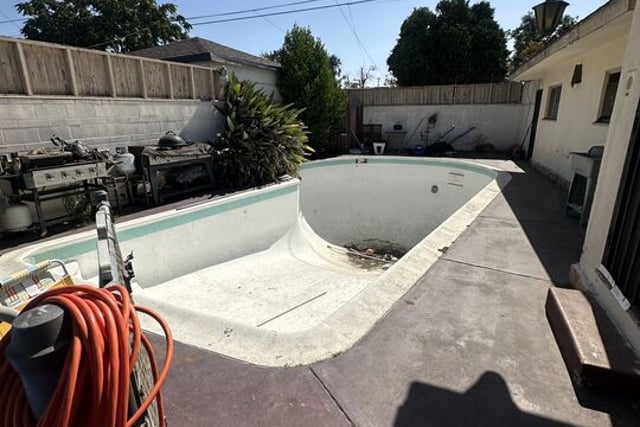 , Compton, CA 90221 — photo 14 of 17