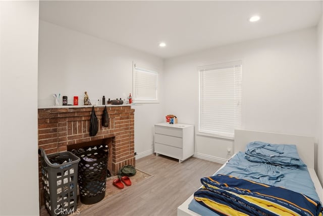 339 E 103 Street, Los Angeles, CA 90003 — photo 10 of 17