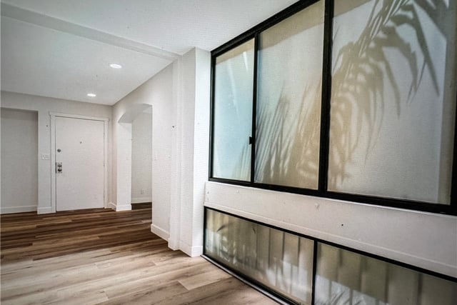 750 N Kings 105, West Hollywood, CA 90069 — photo 14 of 20