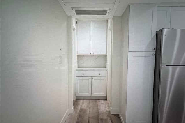 750 N Kings 105, West Hollywood, CA 90069 — photo 8 of 20