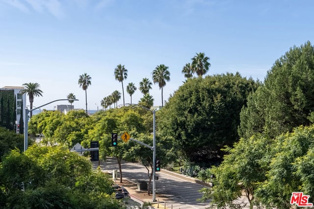 1705 Ocean Avenue 311, Santa Monica, CA 90401 — photo 20 of 37