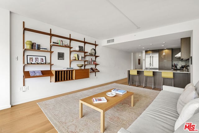 1705 Ocean Avenue 311, Santa Monica, CA 90401 — photo 8 of 37