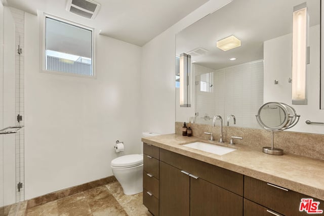 1705 Ocean Avenue 311, Santa Monica, CA 90401 — photo 9 of 37