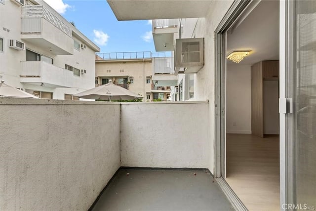 960 Larrabee 120, West Hollywood, CA 90069 — photo 12 of 15