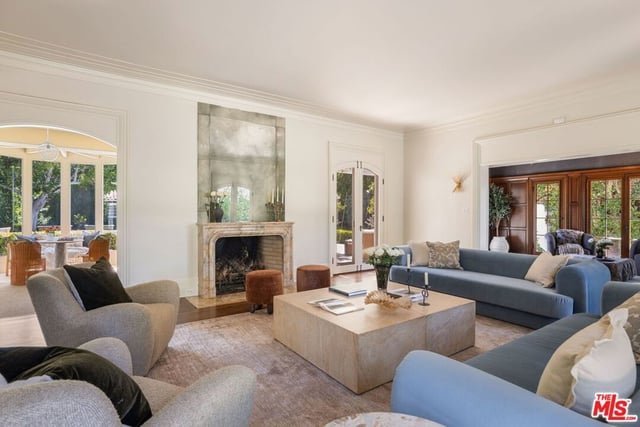 612 Lorraine Boulevard, Los Angeles, CA 90005 — photo 7 of 48