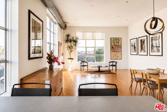 1643 12th Street 2, Santa Monica, CA 90404 — photo 2 of 20