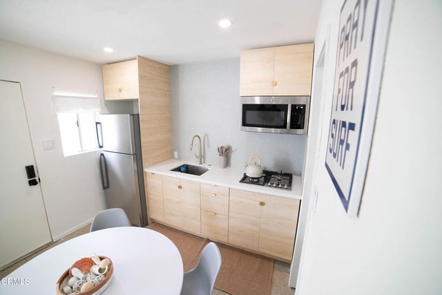 145 147 Hollywood Avenue, Oxnard, CA 93035 — photo 19 of 38