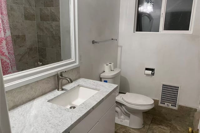 3354 Virginia Avenue, Santa Monica, CA 90404 — photo 16 of 30