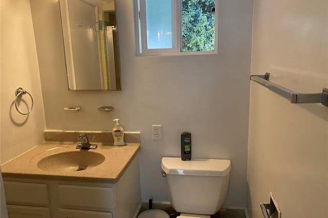 3354 Virginia Avenue, Santa Monica, CA 90404 — photo 23 of 30
